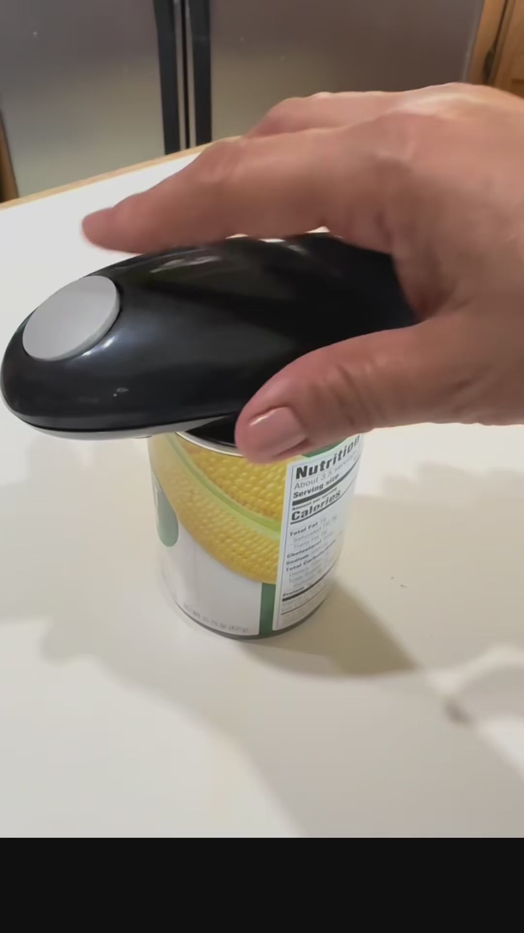one-touch-can-opener demo